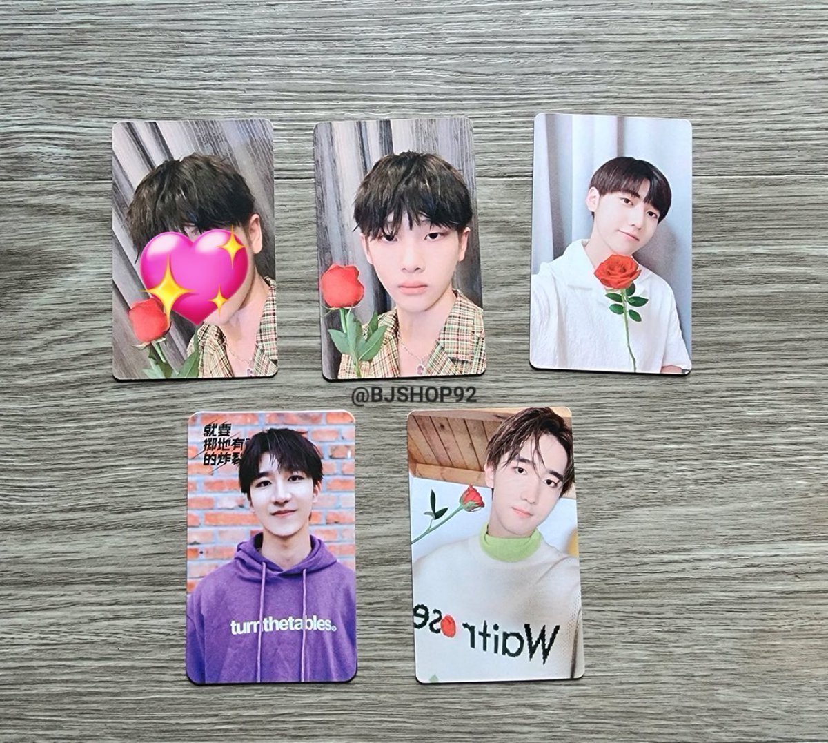 🧧#R1SE PHOTOCARD 

โจวเจิ้นหนาน เยียนสวี่เจีย จ้าวร่าง

💸 ใบละ 300฿ รวมส่ง

📌 การ์ดมีตำหนิรอยขีดข่วนหรือตำหนิต่างๆ ตั้งแต่แกะบั้มทุกใบค่ะ 

💌 Line : line.me/ti/p/BUp7MxLYVF

#ตลาดนัดไรส์ #ตลาดนัดR1SE #ZhaoRang #YanXujia #ZhouZhennan