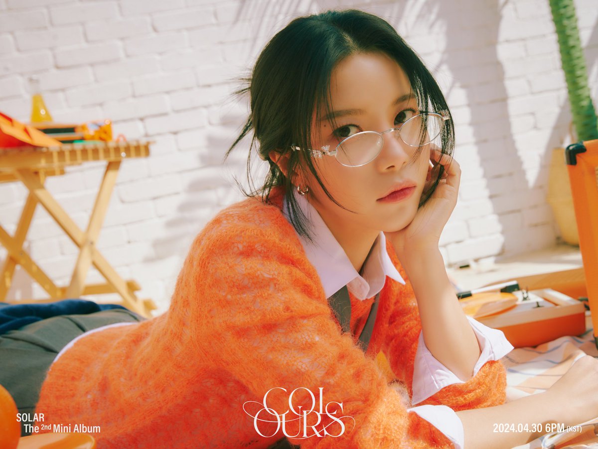 [AMA ANNOUNCEMENT] 

Solar (<a href="/RBW_MAMAMOO/">마마무(MAMAMOO)</a>) will be doing an AMA on r/kpop this Tuesday, April 30th at 12 PM KST. 

More information in the link below!

redd.it/1ce47io