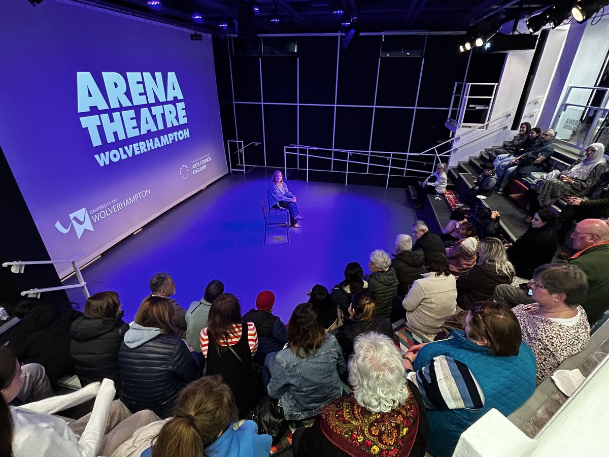 What a fantastic night we’ve had hosting Lora Arkhypenko’s screening of ‘WOMEN’ in partnership with @AccessWlv , with attendees from both migrant and Ukrainian communities 🙌 Audience delved into Ukrainian cuisine during the Q&A with Lora 👏 @wlv_uni @ace_midlands #LetsCreate