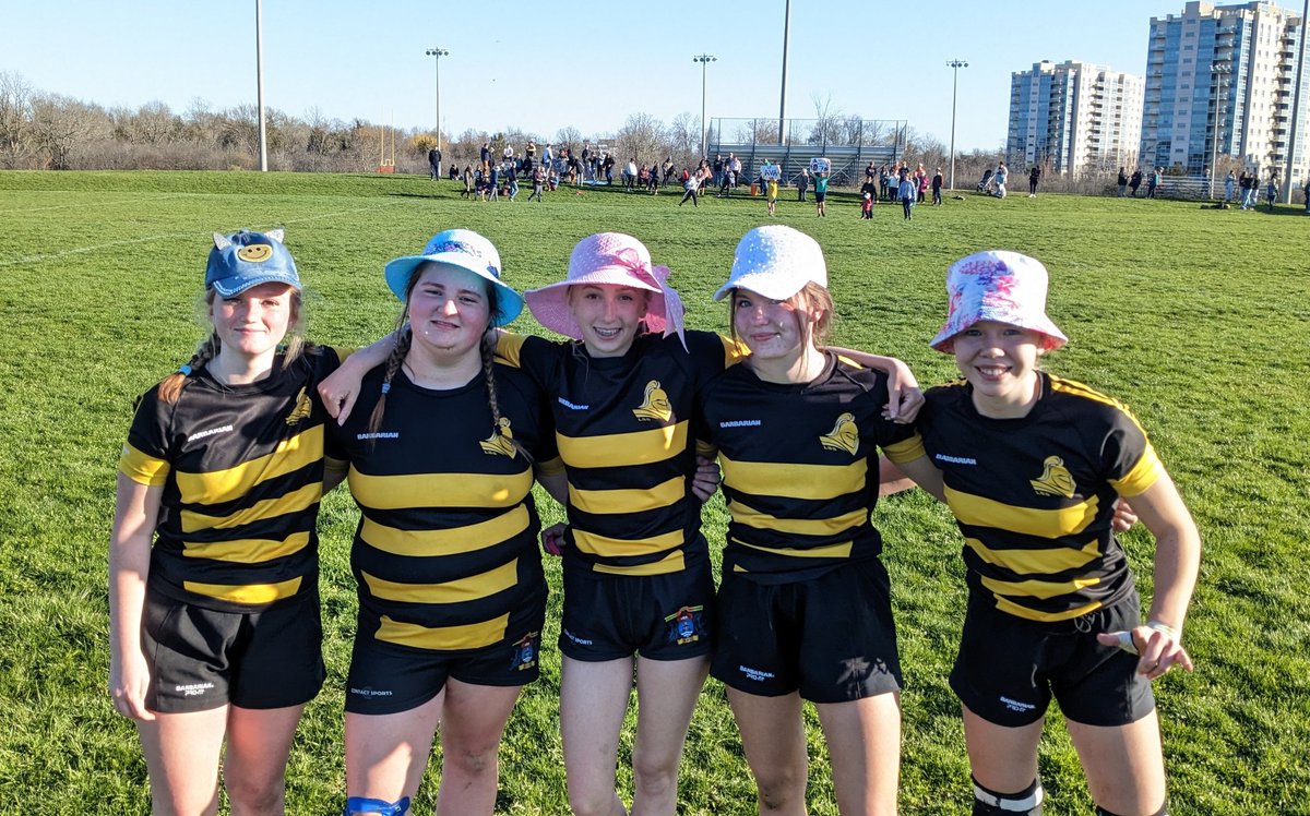 Sunshine + rugby = the best Friday night!  ☀️🏉