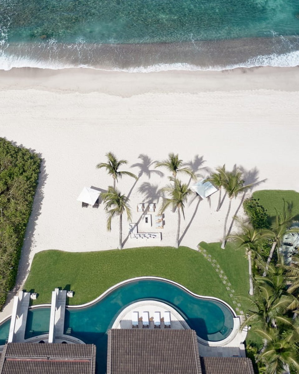 In a league of their own, our private retreats allow guests to enjoy all the benefits and access of #fspuntamita but with home away from home vibes. Tap the link below to learn more. bit.ly/3TB18fH