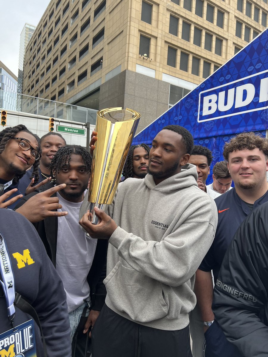 The championship trophy is at the @NFLDraft! 

#GoBlue