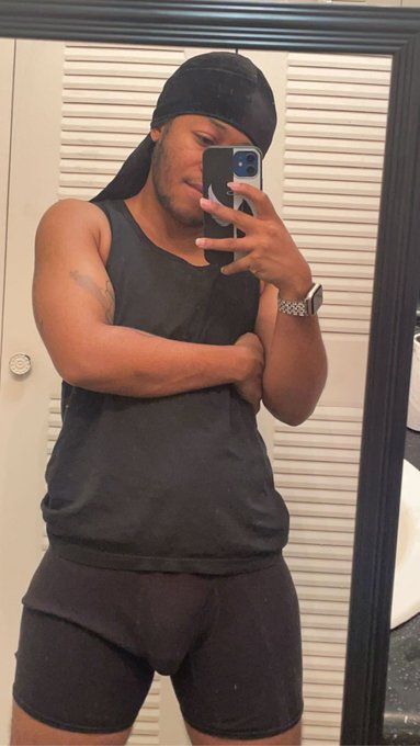 The Man , the myth , A legend #ftm https://t.co/JDntHr4KoK<a href="/tag/ftm"class="tags">#ftm</a>