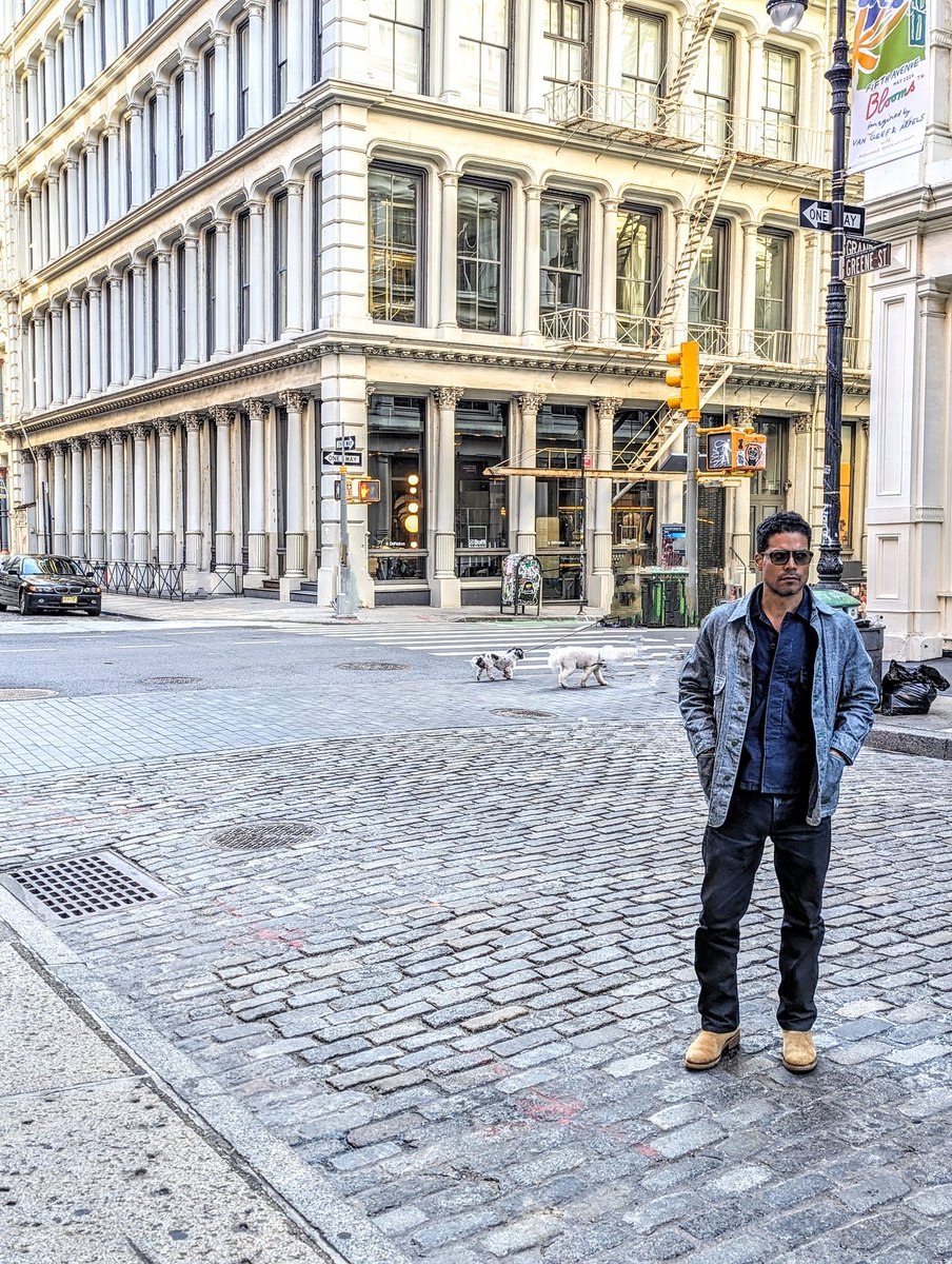 CJCook20's tweet image. Soho, NYC 2024
#nyc #ootd #mensfashion #streetstyle #mensstyle #redwingheritage #redwingpecos #selvedge #denim #sunglasses