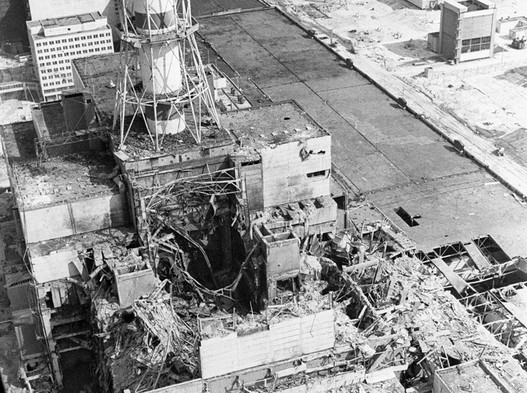 🕯️ Hoy recordamos el accidente más devastador de la historia de la energía nuclear. La catástrofe de #Chernobil ❗️Hoy, otra central, Zaporozhskaya, la mayor central nuclear de #Europa y la novena del mundo, está en riesgo por los ataques ucranianas. 🔗shorturl.at/syLY6