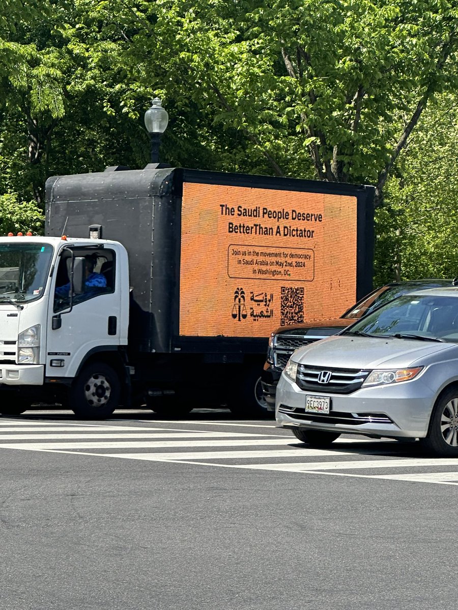 A7medHakami's tweet photo. Spotted in Washington D.C.
#PeoplesVision #QFDconference https://t.co/so2tR54H75