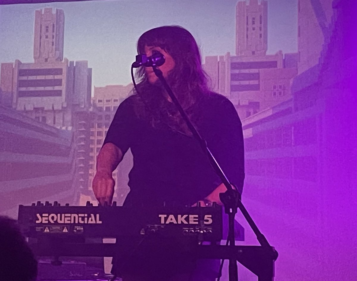 That was some double-header @CastleandFalcon tonight. @_tvam made a monstrous racket!😲They just keep getting better. Class move by @seventhwavebham to give them a full hour too.👌@TheKVB gave us a flawless 75 mins of Dark Wave Synth-Pop, set against a great brutalist backdrop!