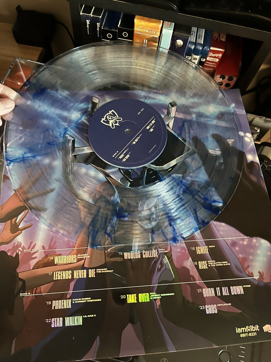 And for starters to listen tonight this vinyl finally arrived from @iam8bit @riotgamesmusic 

^.^ Fucking awesome! Now bring back the others in a repress and maybe KD/A in vinyl? Please?
