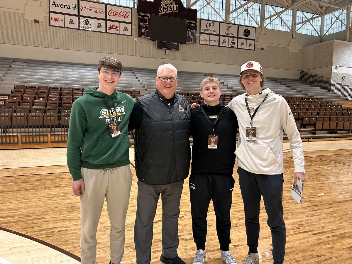 1Thell's tweet photo. Thanks for a great junior day @SMSUfootball @CoachDP78 I had a great time learning about the program. #LetsRide https://t.co/8JoWlCa8P2