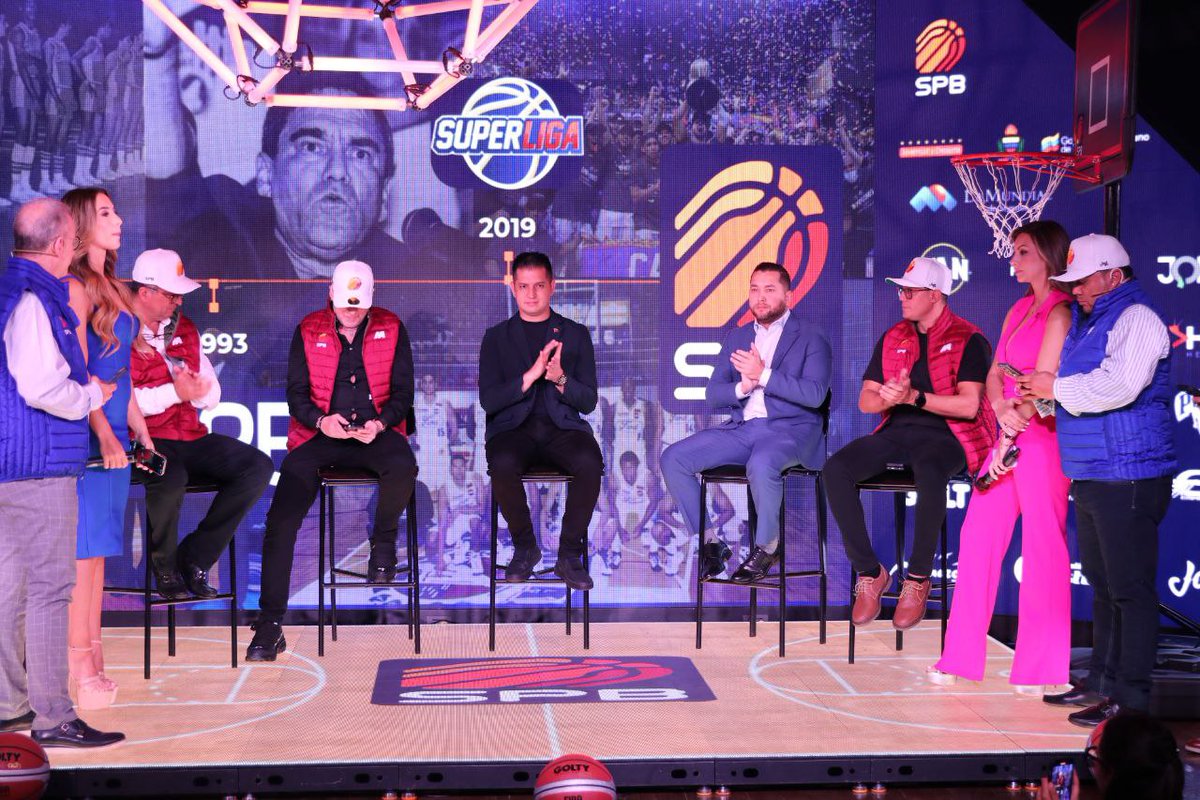 MervinMaldonad0's tweet photo. El 1ero de Mayo comienza la SuperLiga Profesional de Baloncesto 🏀 2024 🇻🇪
con todo el apoyo del Presidente @NicolasMaduro en inversión, gimnasios, seguridad, trámites, entre otros, para el disfrute de todo el pueblo venezolano 👏

¡El deporte BRILLANDO! 💪 https://t.co/RD3w5DEipu