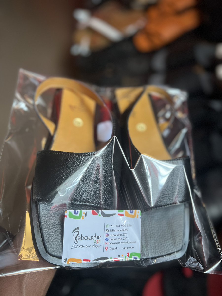 Babouche237_0's tweet photo. @Peguy_Certifie @Babouche237_0  Excelle dans la production artisanale des babouches de en cuire sur mesure . 
Nous avons plus de 30 modèles .
WhatsApps : 691990896 https://t.co/8FfQNlbIQm