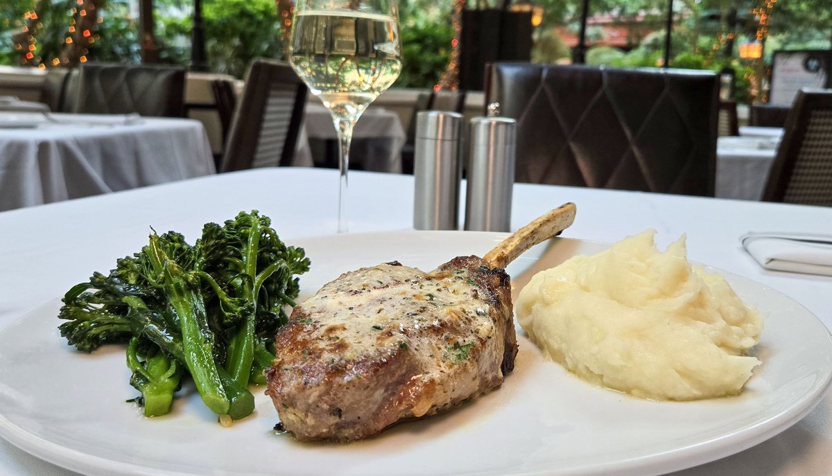 The Angry Butcher Steakhouse April Chef's Feature, the Veal Chop, is a must-try for all food enthusiasts. Savor a roasted garlic and herb-broiled veal chop, deliciously complemented with whipped potatoes and broccolini. Make your reservations today: bit.ly/3TK07R3