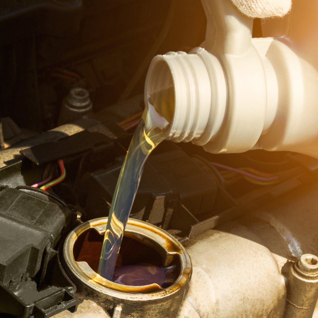 In need of another oil change? 👨‍🔧 Schedule your next appointment when you click here: bit.ly/3W5Gn9M
#Routinemaintenance #Lexus #Roseville