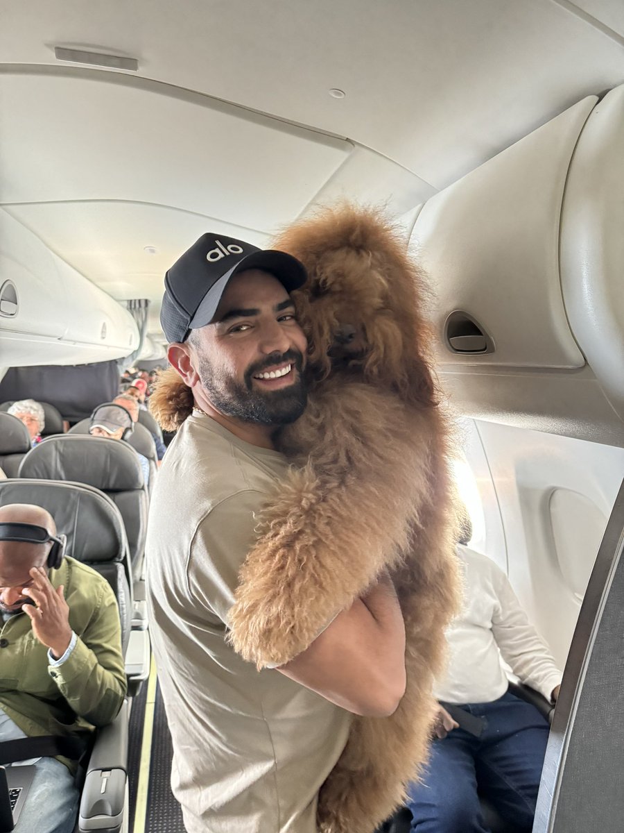 atorreal's tweet photo. I travel today with my dog from Miami, Fl to Columbus, Oh with @AmericanAir Fantastic!!! All the Staff lovely, especially the flight Attendants Ruth and Alfredo. Amazing people… https://t.co/7uUSEk0w3h