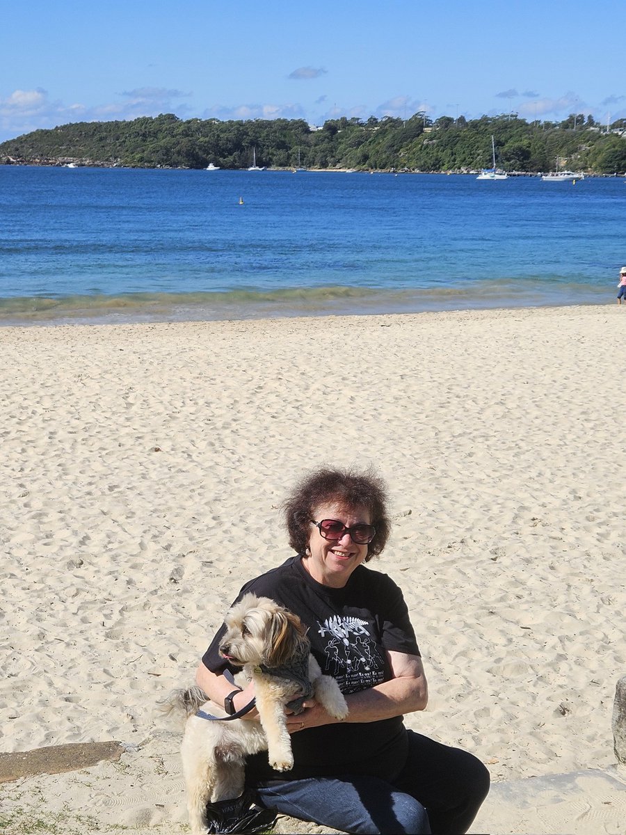 Reese and me enjoying Balmoral Beach ⛱️