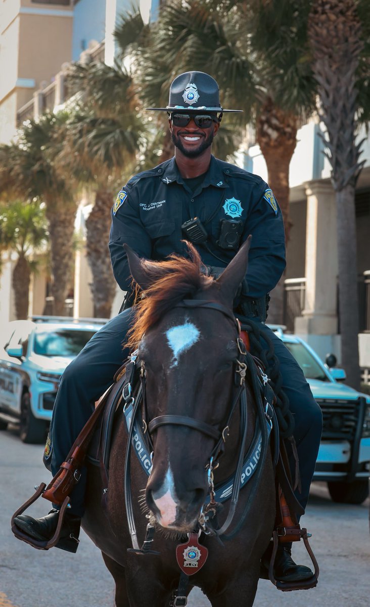 Happy Saturday #FortLauderdale! ☀🐎 #WeAreFTL #FLPDMounted @FTLCityNews