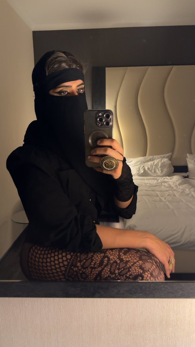 Mysterious 💋🫶🏽 #BWC #Raceplay #WMMF #BleachedMuslim #BleachedHijabi #BleachedArab #Hoejabi #HijabPorn #MiaKhalifa #muslimslut #muslimporn #إباحية #معرض_الاباحية #sissy #sissyslut #femboy #crossdresser #slut #transgender #transgirl #iwantcock #sissyslut #pakislut #arabgirl #hot