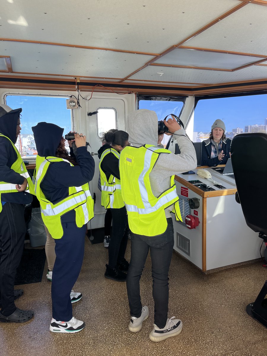 Leading Light Wind tweet media