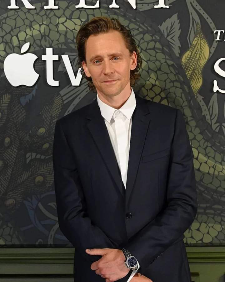 i need the essex serpent tom hiddleston era back