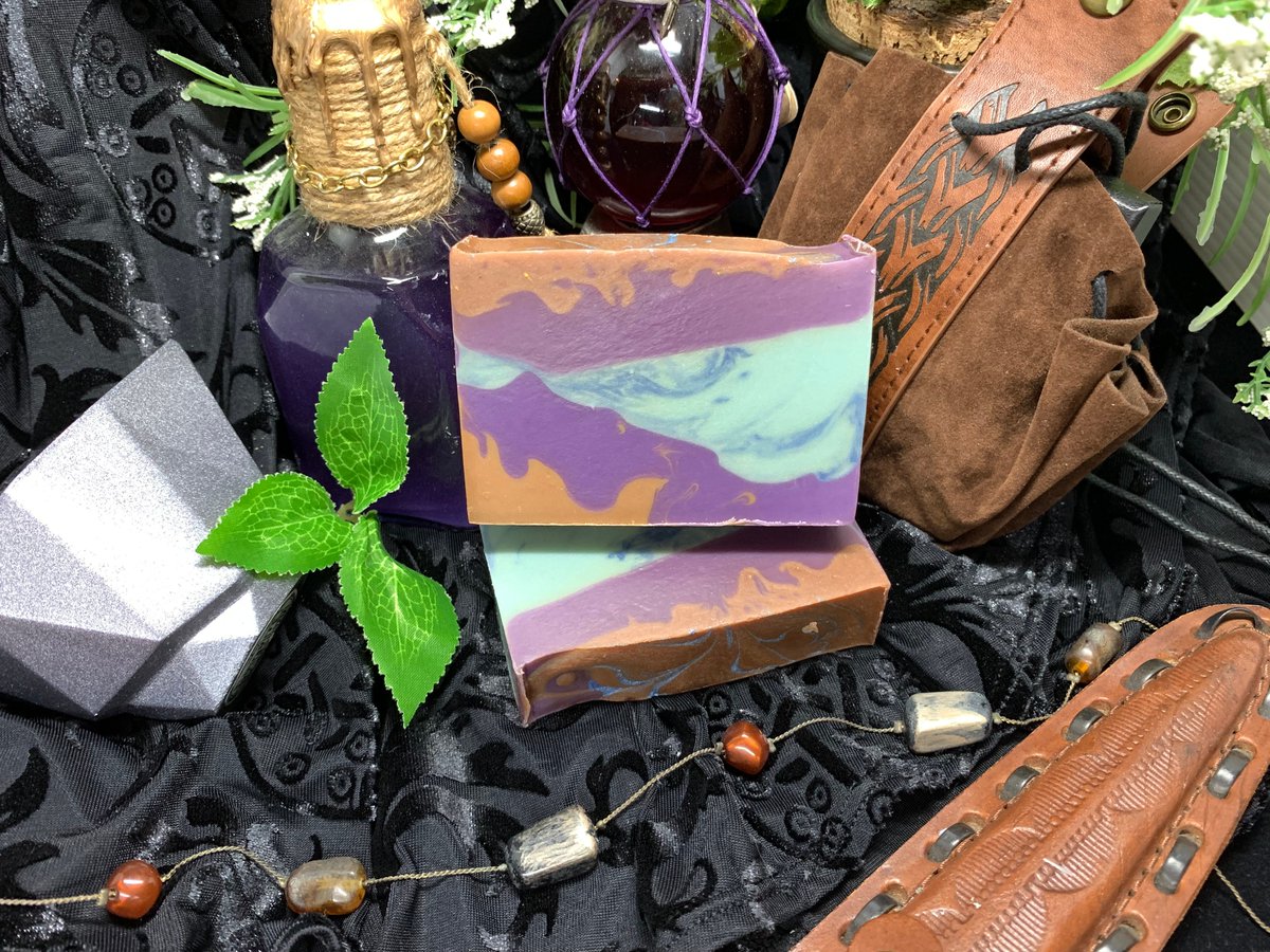 breadborks's tweet photo. [RT’s 🌸🐶💕] SPRINGTIME SOAP DROP! april showers bring may… Baldur’s Gate 3 soaps, including sample sets and the SCRATCH MYSTERY BAG! new fruit &amp; floral soaps accompany this season’s soap theme: In The Dog Garden🍯🍅🍊🍓, along with a limited edition Garden Gift set! (🔗below) https://t.co/SRhFIDMxRP