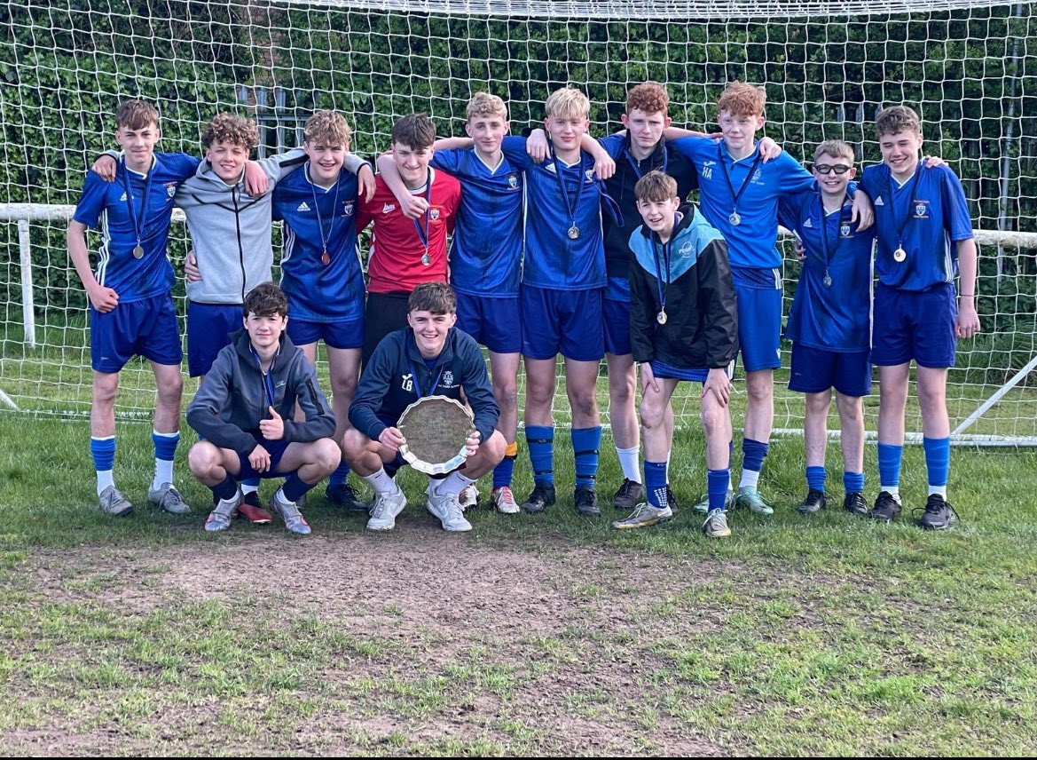 SmethurstJo's tweet photo. Well done Billy and the Yr 10 School footy team for winning 3rd plate for 3 years running!! https://t.co/cfPp494vRh