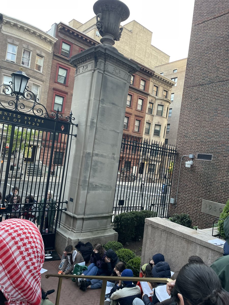 Shabbat shalom from Columbia’s Gaza solidarity encampment. Students decided to do the service by the gate so that suspended Jewish students could join the ritual. A reminder that so many of the student protesters are proudly Jewish — and the repression does not keep anyone safe.