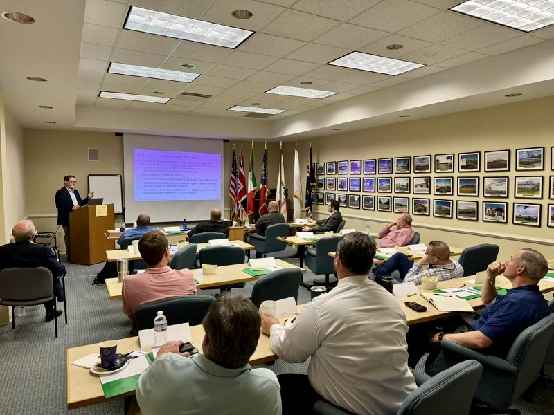 ECGLocationGA's tweet image. There&apos;s no better way to end the week than #collaboration and learning. We are glad to have assisted the Griffin-Spaulding County Development Authority team with their visioning session and look forward to more of these opportunities. Have a great weekend, everyone!