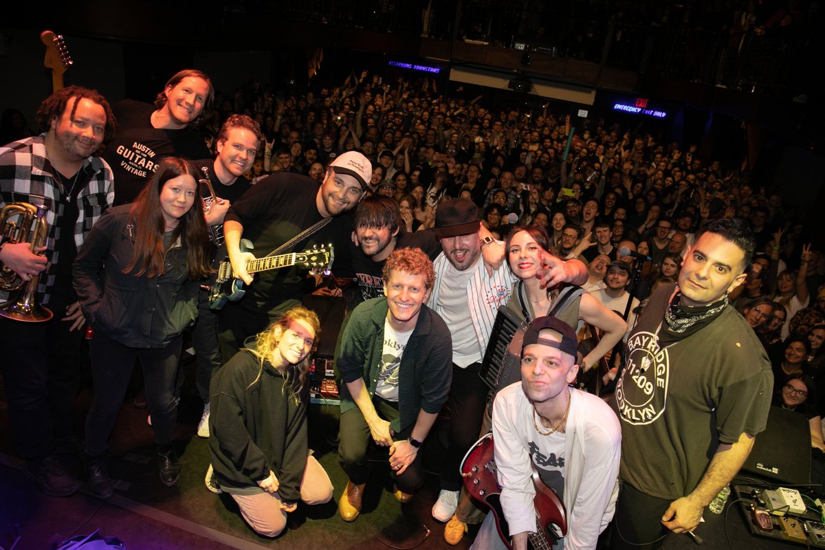 guyeppel's tweet image. Conor Oberst &amp;amp; Friends. Night 4/4 of the residency @boweryballroom. 04/25/24. 
Introducing the band: @conoroberst, @denverdalley, Miwi La Lupa, @AlexOrangeDrink, Ryan Levine, @ZachStaggers, Erica Mancini, @GYMSHORTSMUSIC, @sheastadiumbk, @johnnyplaydrums, Scotty O.