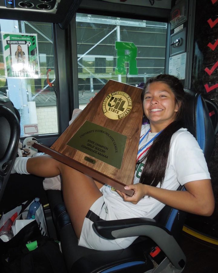 So proud of @brooklyn2024 and her accomplishments along side her @PHSWomensSoc teammates & Coaches. 3️⃣0️⃣ Goals & 1️⃣2️⃣ Assists this season with multiple individual awards to accompany that @uiltexas 6A State Championship. 🏆 What a ride and next up @SamfordSoccer in the Fall.