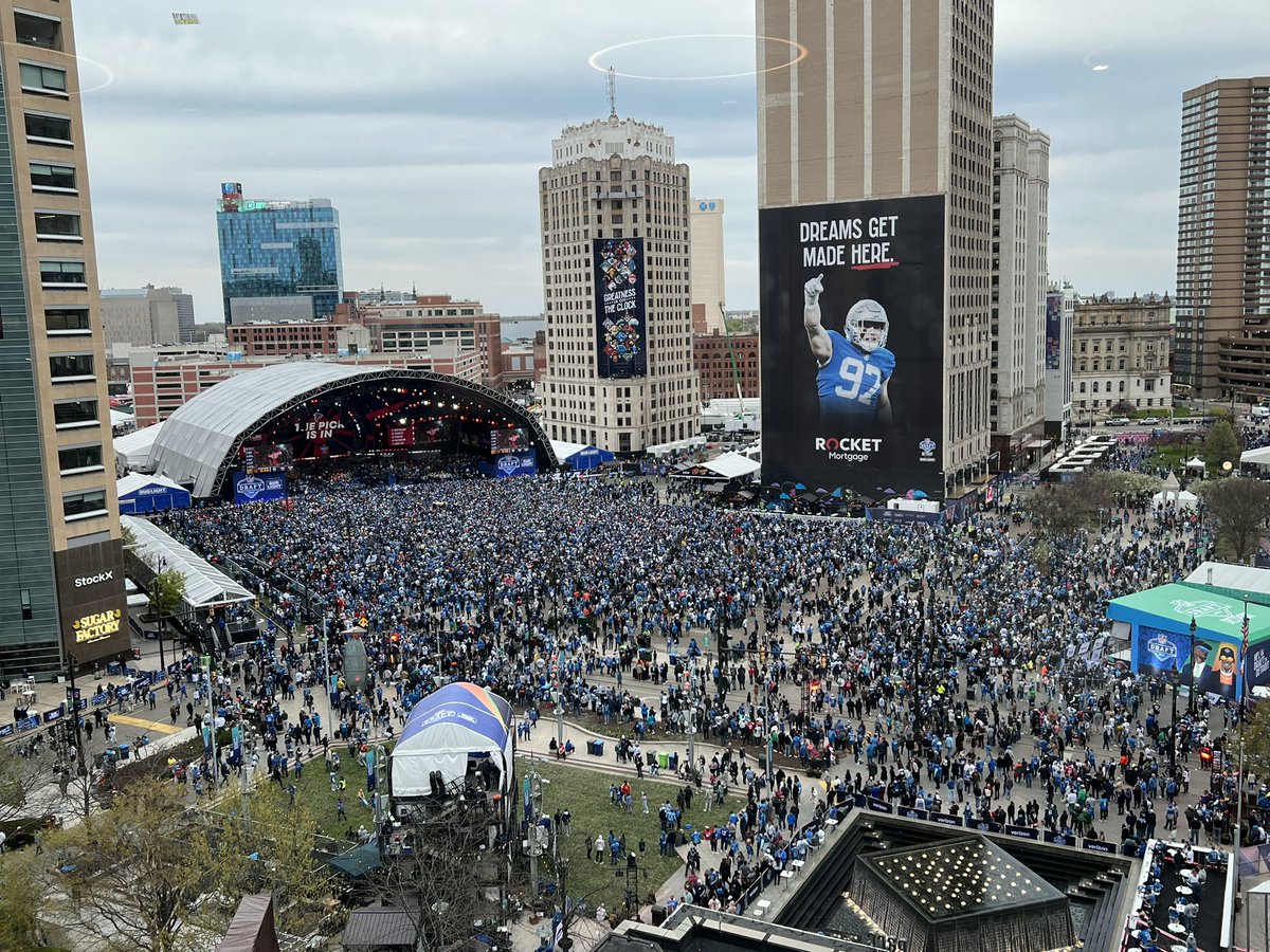 HopsandHunting's tweet photo. Lets go lions! https://t.co/iSYB9hp6EZ