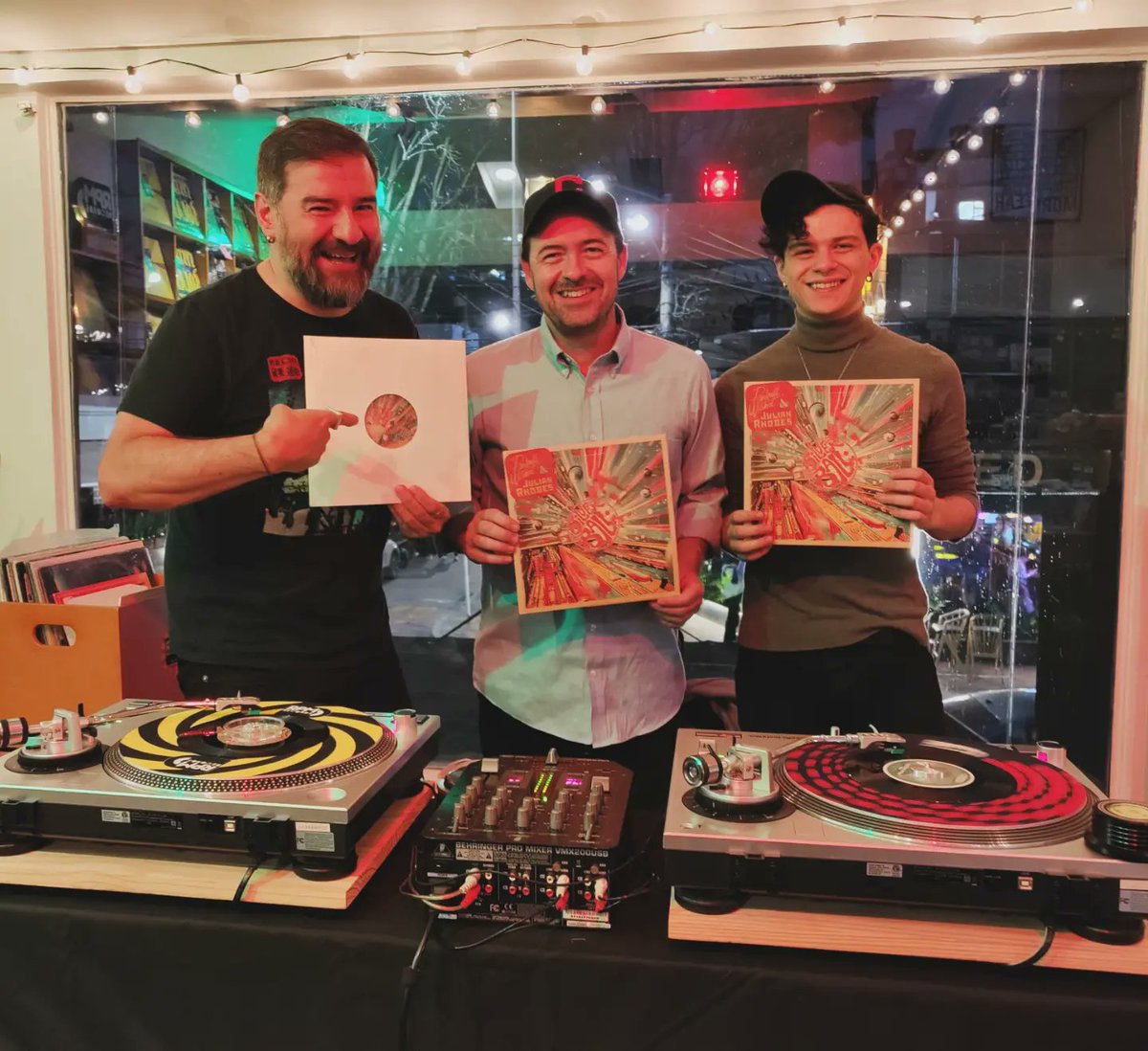 RPM Records Bogotá tweet media