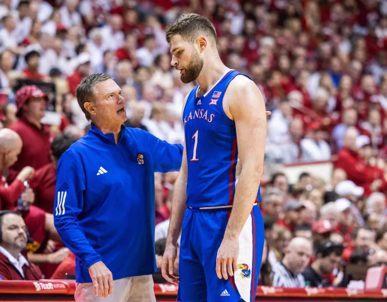 CBKReport's tweet photo. What Hunter Dickinson returning for his 8th-year of College Basketball means for the sport:

• NIL opportunities have the potential to outpay every league under the NBA.
• Bill Self is ELITE.
• Kansas fan support is unmatched.

This is the last year of the COVID year. https://t.co/mJaZhuuyYE