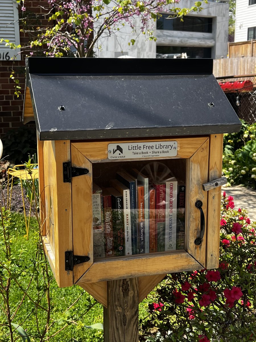Little Free Library on the 5000 block of 42nd Street. 

#FriendshipHeights #LittleFreeLibrary