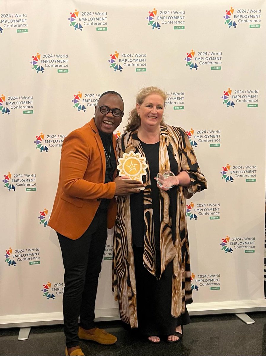 APSO President Zakhele Mgobhozi and APSO CEO Jacqui Ford accepted the Remarkable Initiative award in person during the #WEC2024Lisbon. Thank you WEC for the recognition and congrats to all the winners in the different categories. #WECAwards2024 @WECglobal