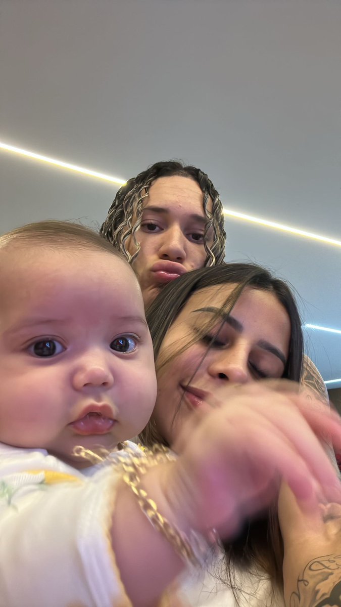 chefin23vk's tweet image. Minha base ❤️