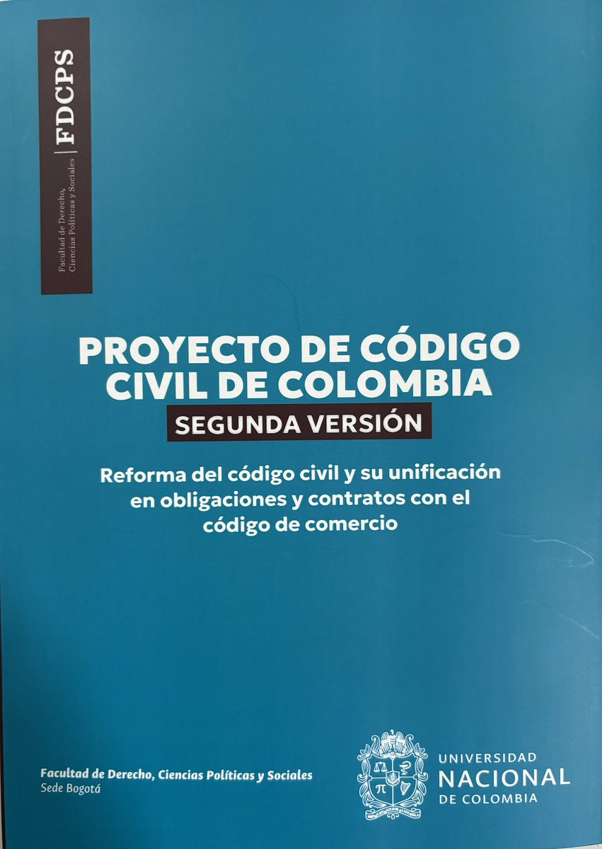 marcoalvarezg's tweet photo. En mis manos la segunda versión del “Proyecto de Código Civil”. 🧐 https://t.co/Ky6QyucAuB