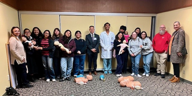 Inspiring the next generation of health care professionals! 60+ students and teachers explored health care careers at our Fontana Medical Center's Healer’s Day. Thank you all!