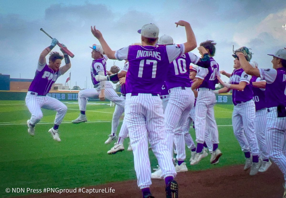 BASEBALL: 💣 ALERT — a Koop Benoit blast gives PNG a 2-0 lead. Eagles up, B2. 

#PNGproud #CaptureLife #txhsbaseball