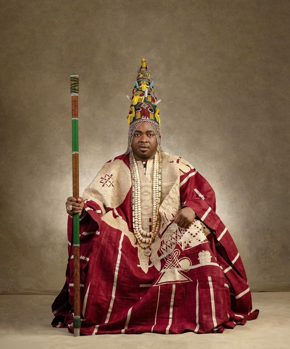 On behalf of myself, @olorimariamlawal , the Oniru-in-Council and the good people of Iru Kingdom, I congratulate HRM OBA (Dr.) SAHEED ADEMOLA ELEGUSHI (KUSENLA III) @hrmsaelegushi - The Elegushi of Ikate Kingdom, on the special occasion of your 14th year coronation anniversary.