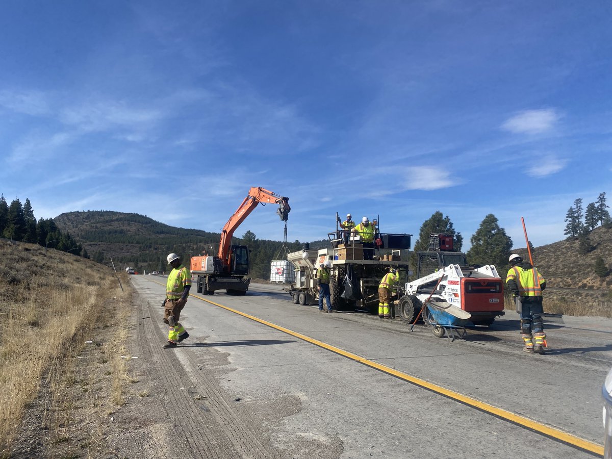 #TrafficAlert Expect delays if traveling I-80 between Colfax and the Nevada state line. Emergency pavement repairs continue all next week. Click conta.cc/4b58o9C for complete details  @PlacerCA @NevadaCountyCA @CHP_Truckee @CHPGoldRun @SierraCountyCA @nevadadotreno
