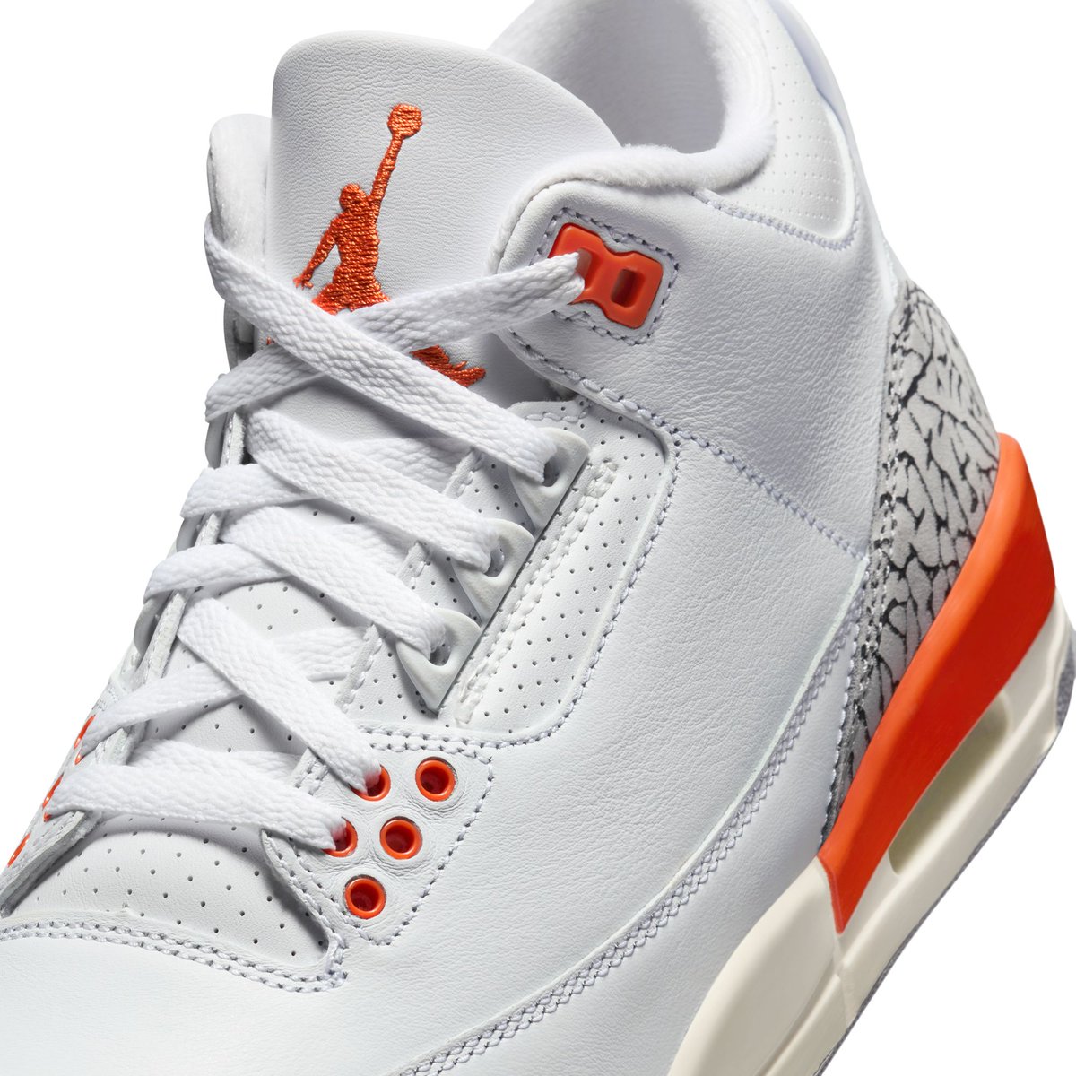 The Women's Air Jordan 3 Retro - 'Georgia Peach' is now available on our online store - soleplayatl.com/products/women…