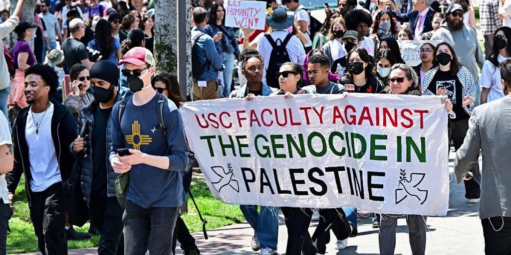 💥🇵🇸Estudiantes pro palestinos protestan en más de 40 universidades de EEUU🇺🇲 #PalestinaNoEstaSola @MariaPopi6 @Forotelecinco @YaderEspinoza01