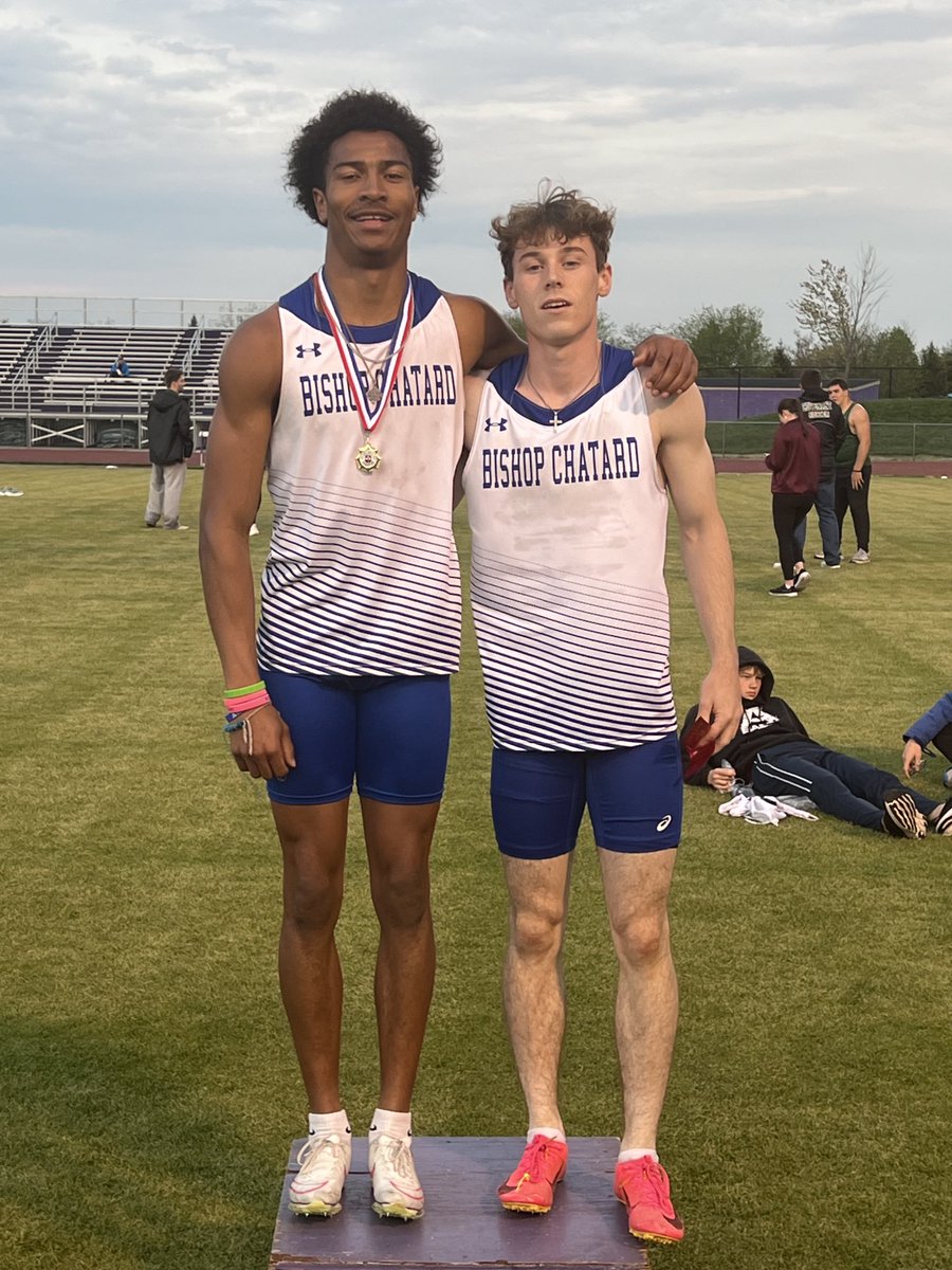 Kalen(1st) & Keaton(2nd) in the 200M Dash. Wow!!