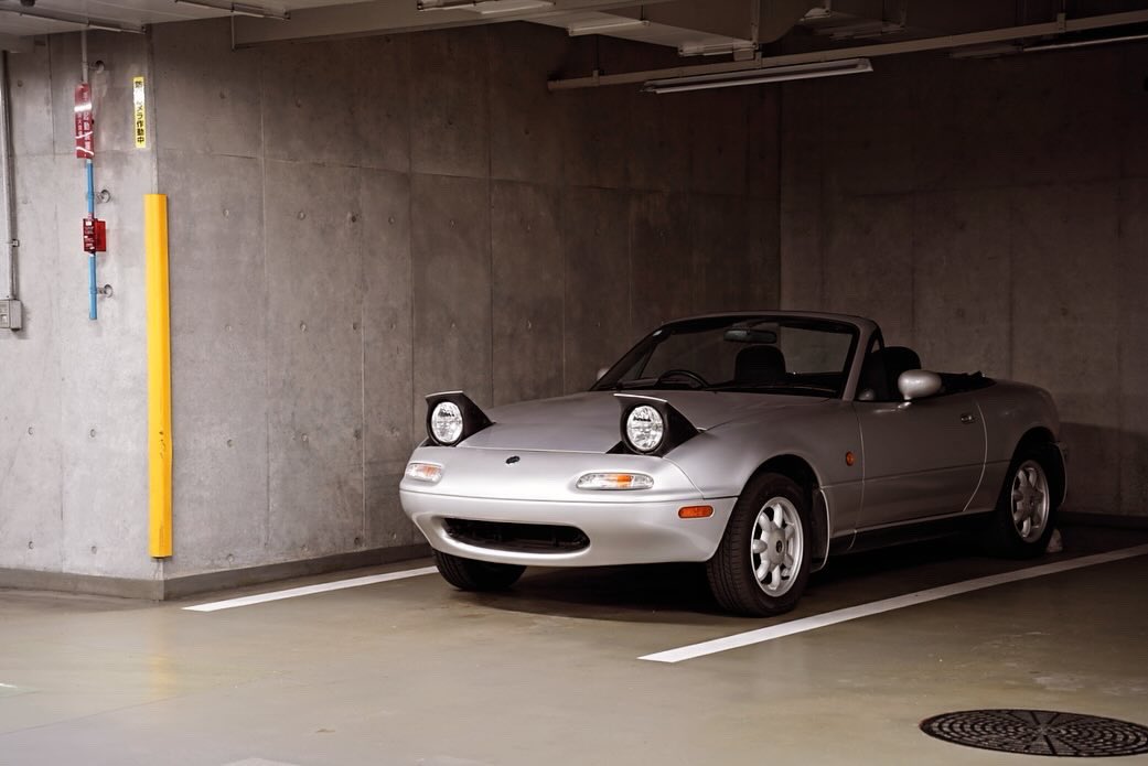 sumiroshijion's tweet image. Which Miata do you prefer？

#mx5 #miata #eunos #na