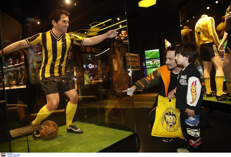 Moments from the first day of service of the AEK History Museum! 🟡⚫️ #aekfc #aek_museum #opaparena Australian Footballer Jimmy Patikas honoured at the Opening of the AEK museum & stadium @AEK_FC_OFFICIAL