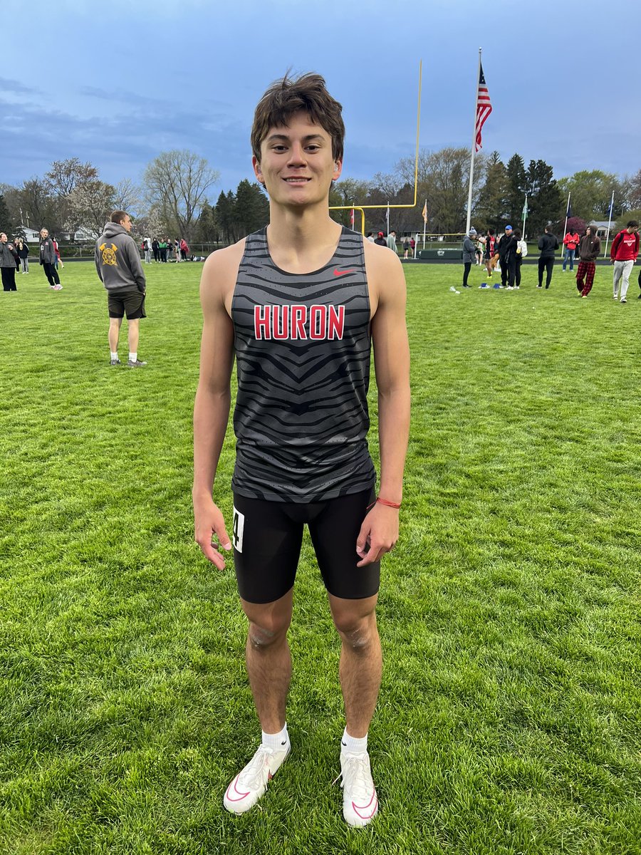 Let’s hear it for Beau!!! He broke his 3rd meet record at the Margaretta Invite, running a season best 38.51! 🐯⚡️🐯 @BCSNErie @RegisterSports @OHMileSplit