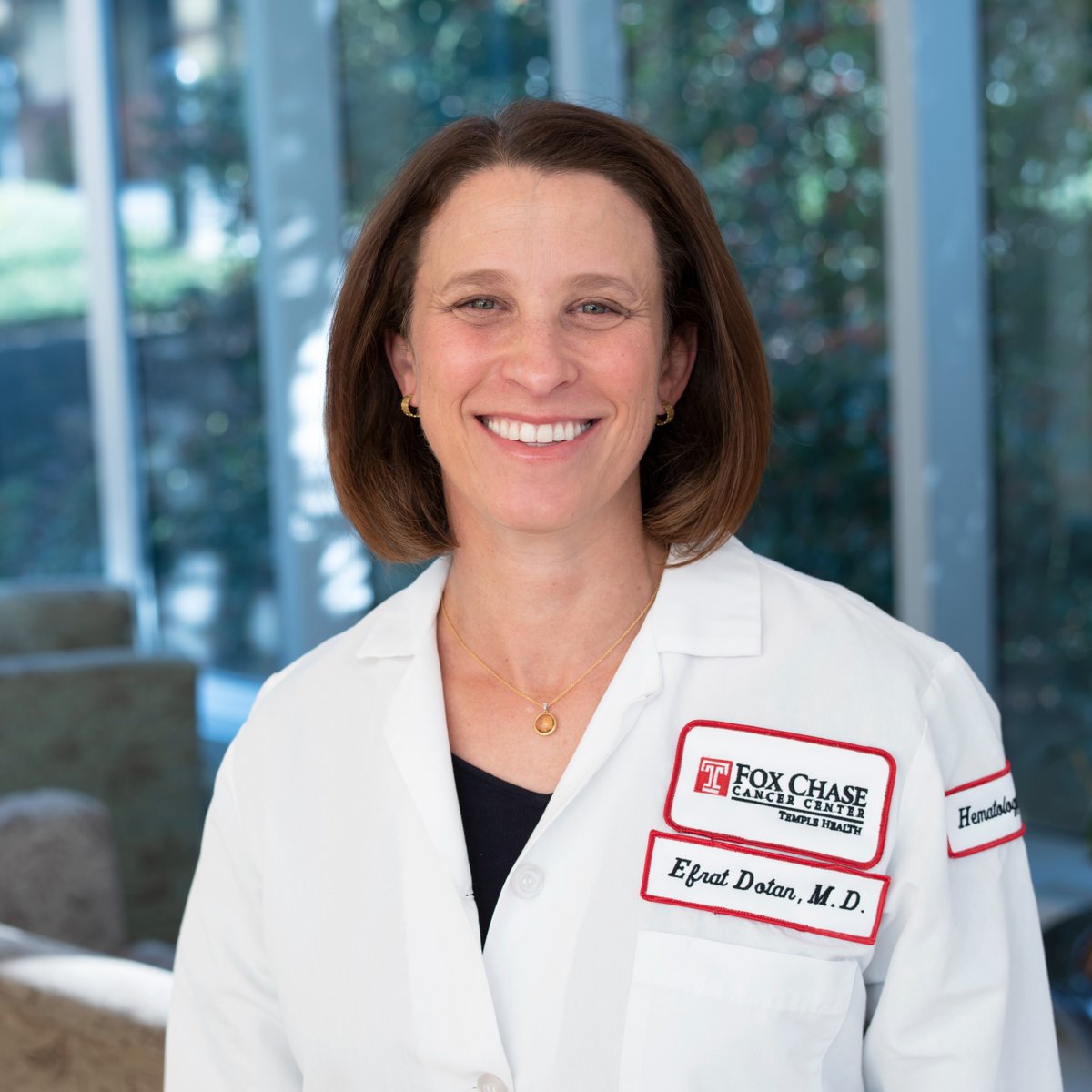 While the global population continues to age, there's a significant gap in research focusing on cancer treatment for older adults. Dr. Efrat Dotan, Chief of Gastrointestinal Medical Oncology at Fox Chase, is dedicated to filling this void. Read more on bit.ly/3Wl3Vv5 ⬅️