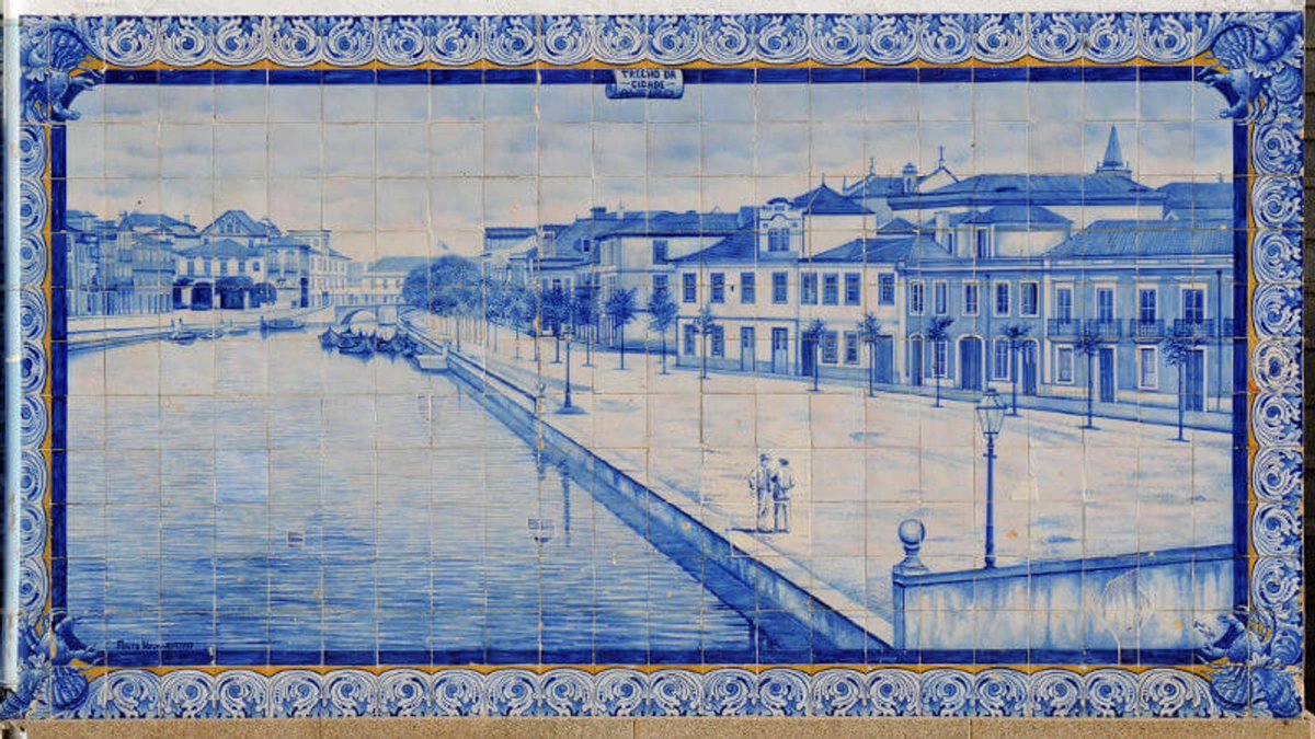 🤩 Discover the fascinating porcelain routes, a symbol of Portugal’s most authentic identity! There are beautiful cities with magnificent buildings covered in tiles, with amazing porcelain details.
@visitportugal 🇵🇹
#Portugal #Travel #History 

centerofportugal.com/tour/portugues…