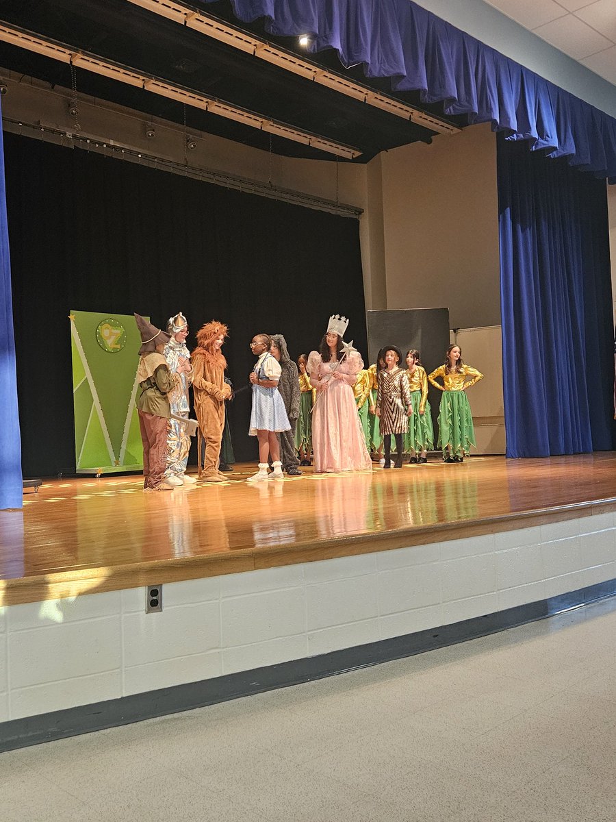 We loved tonight's show! Ms. Barnes and our students put on a spectacular show! My little Dorothy was in awe.