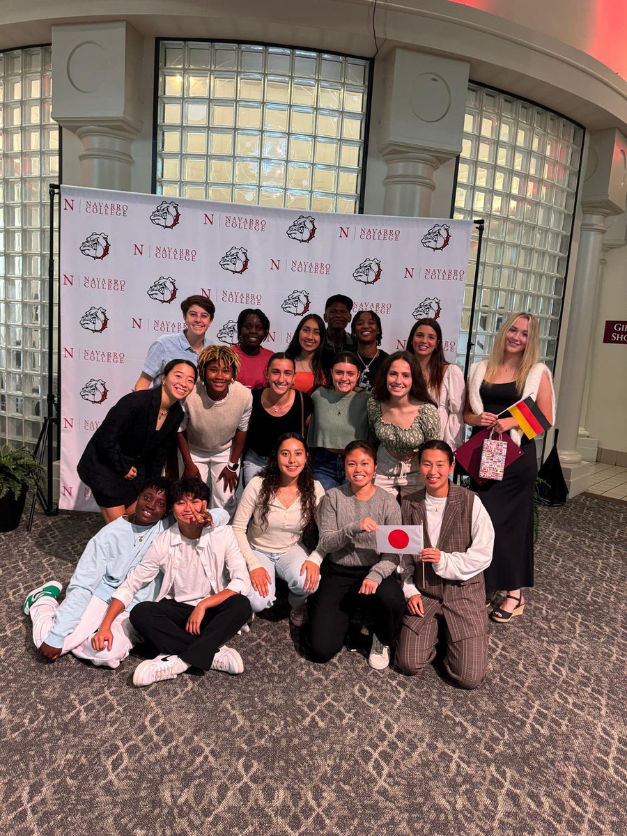 🌍⚽️ Bringing the world together one kick at a time! Feast your eyes on the vibrant snapshots from @navarrocollege International Student’s Dinner. Our diverse squad isn’t just about scoring goals; it’s about building bridges and creating lifelong connections